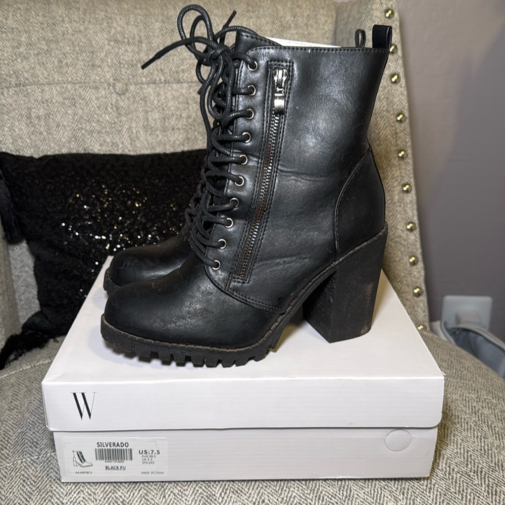 Heeled combat boots
